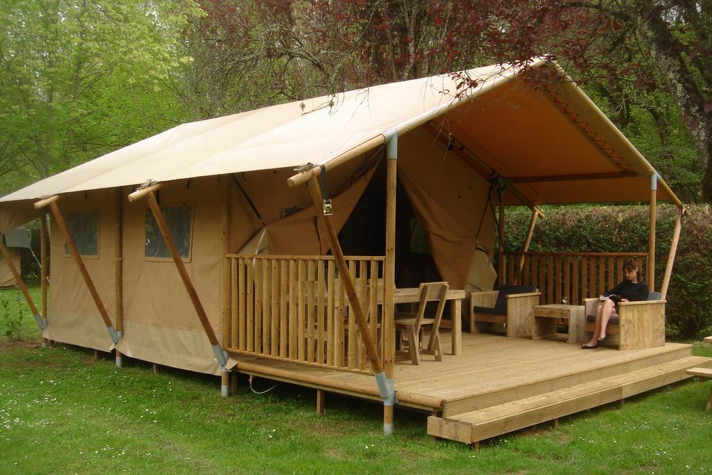 Camping De La Bonnette Caylus Quarto foto