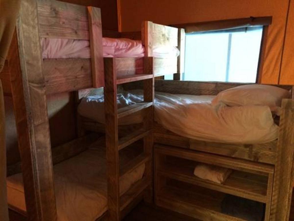 Camping De La Bonnette Caylus Quarto foto